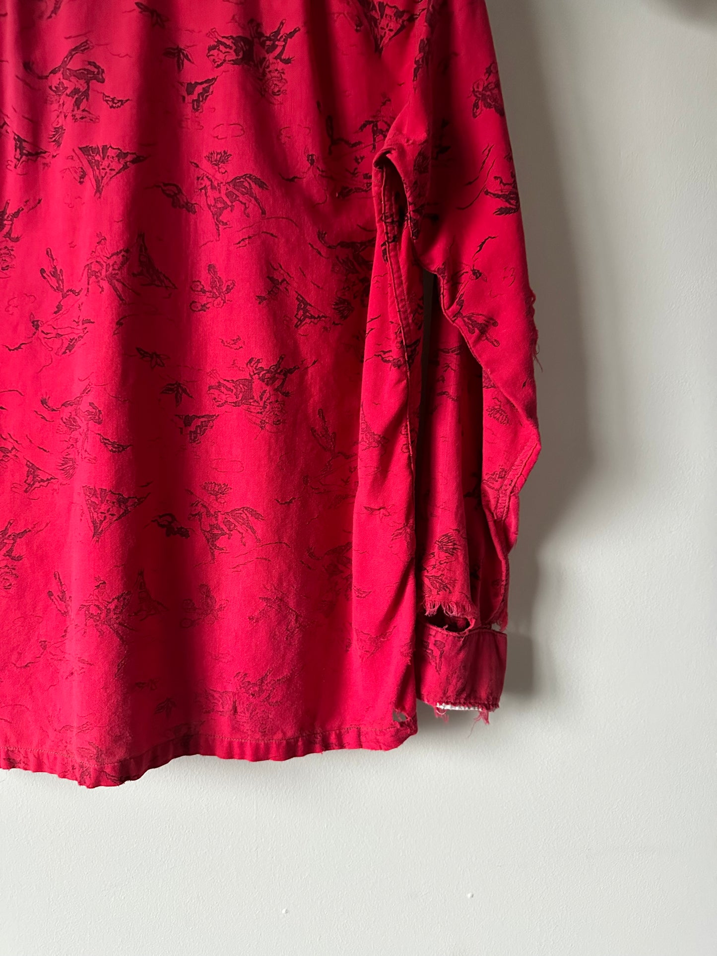 1950s printed button down (20x25)