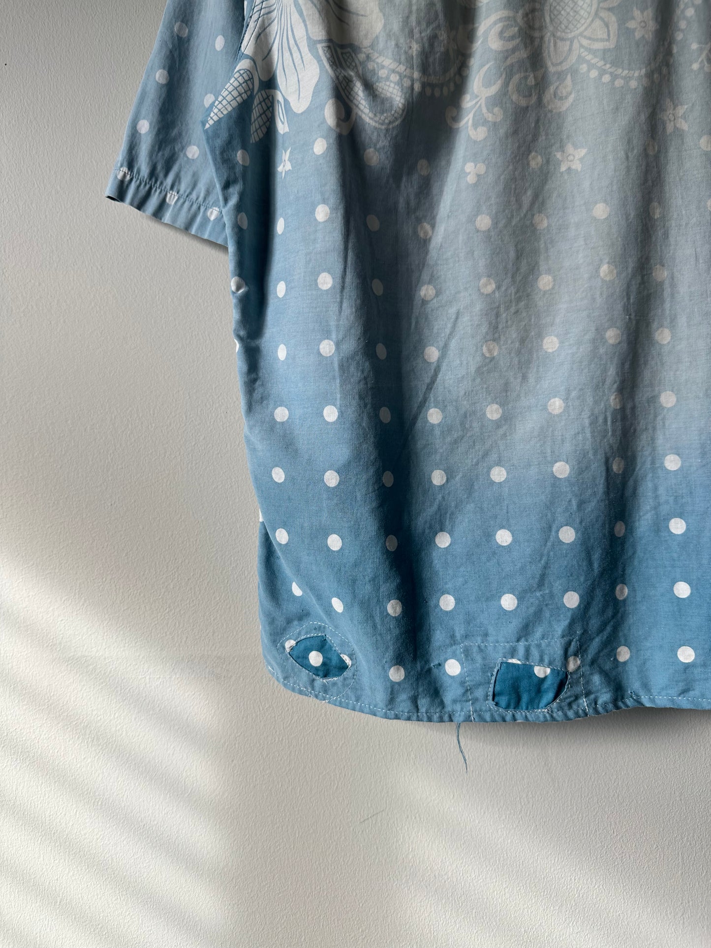 1940s thrashed and repaired hawaiian button up (22x26)