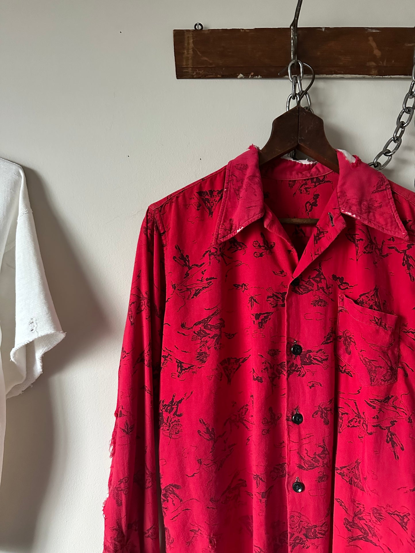 1950s printed button down (20x25)