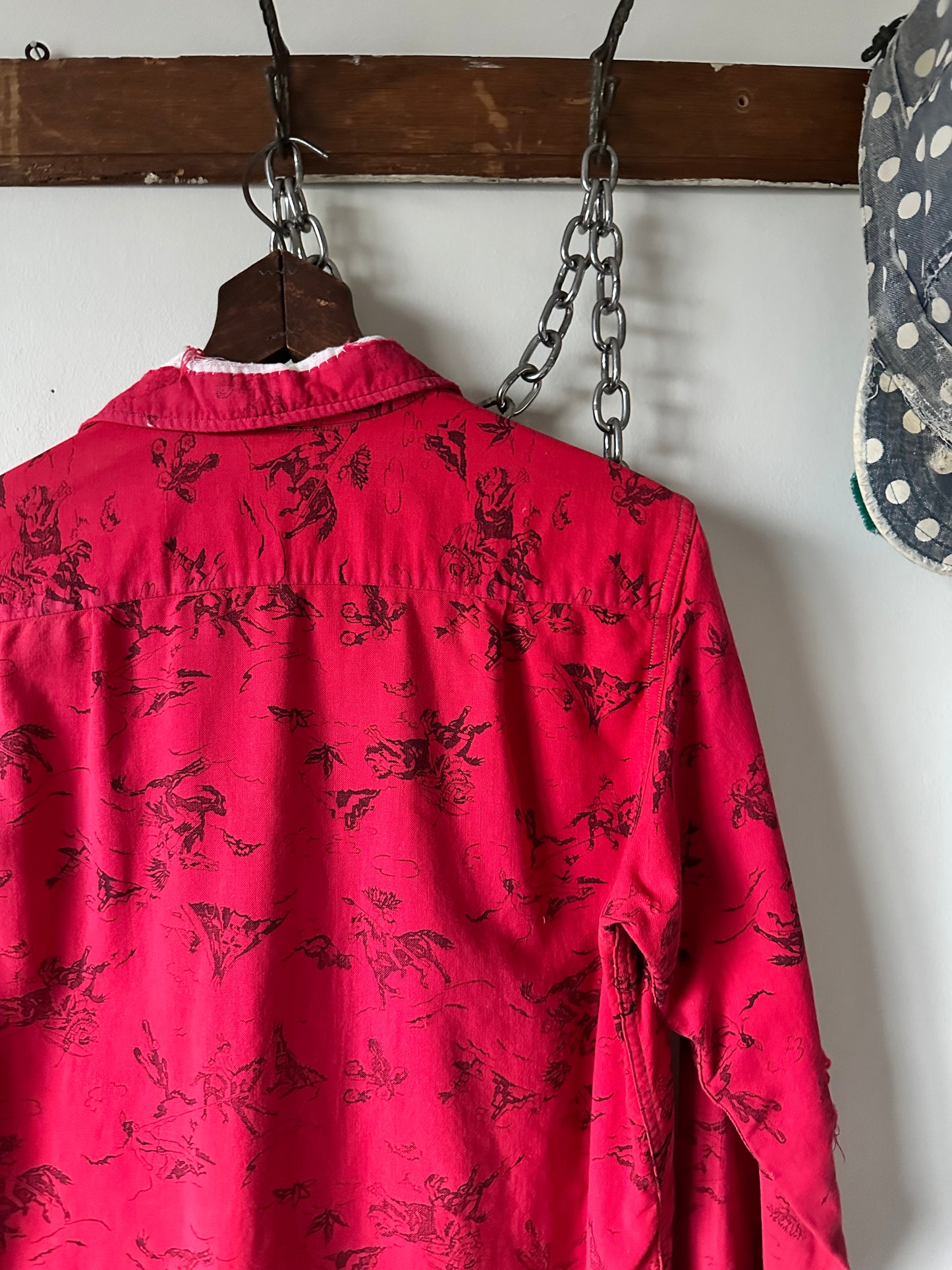 1950s printed button down (20x25)