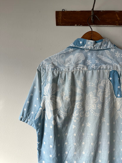 1940s thrashed and repaired hawaiian button up (22x26)